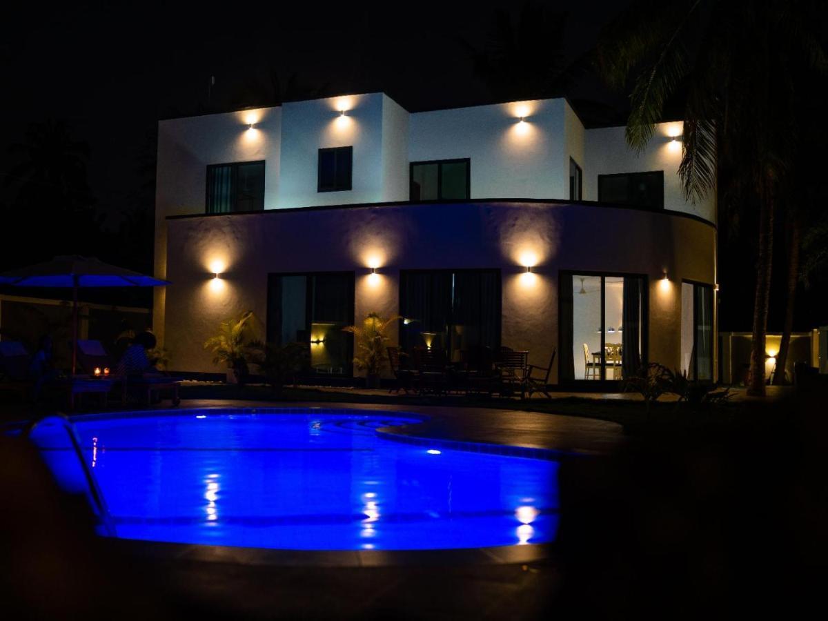 Homeland Bro Dar es Salaam Bagian luar foto